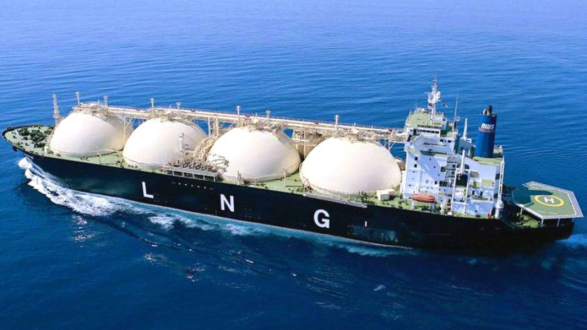 España recurre a la flota de buques con gas tras el cierre del gaseoducto Magreb-Europa