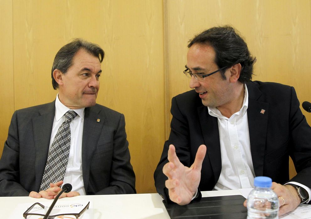 Foto: Artur Mas y Josep Rull durante la ejecutiva del CDC. (EFE)