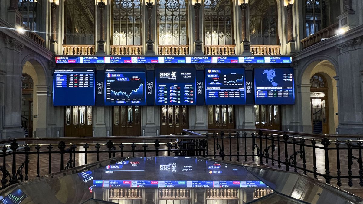 Bolsa e Ibex 35, en directo | El alza del IPC condena a Wall Street: cae un 1% al alejarse el recorte de tipos
