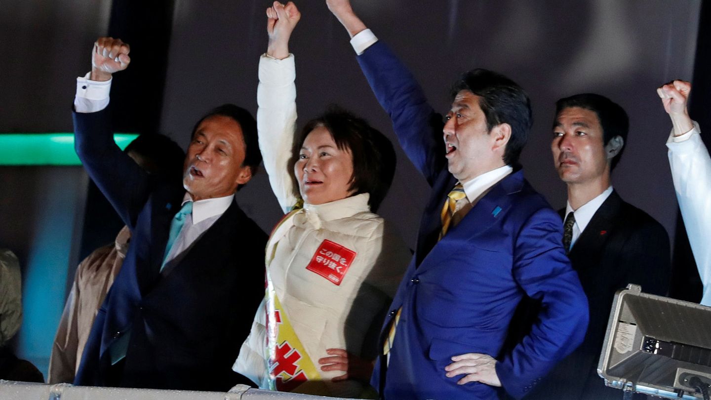 Shinzo Abe, durante un mitin electoral en Tokio, el 21 de octubre de 2017. (Reuters)