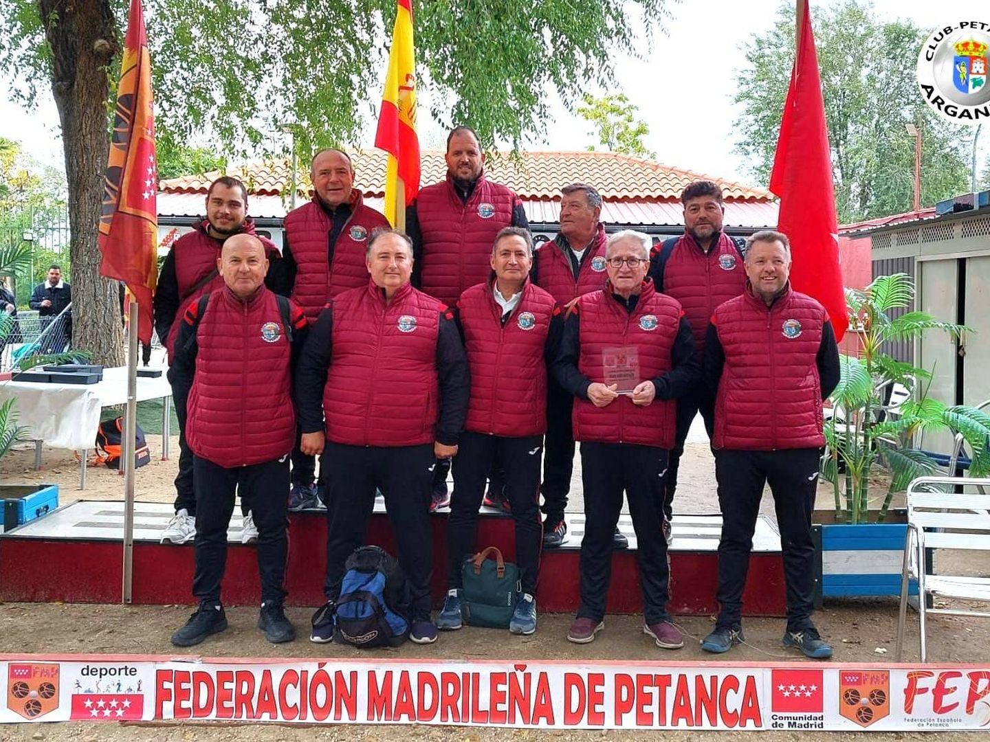 Miembros del Club de Petanca de Arganda del Rey. (Cedida/Enrique Ramírez)