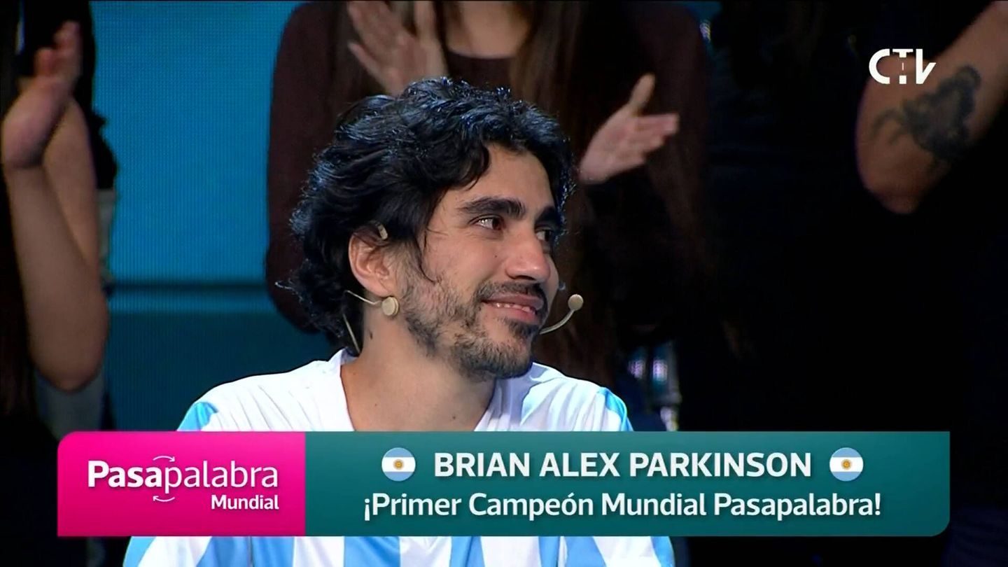 Brian Parkinson, primer ganador del 'Mundial de Pasapalabra'. (ECTV/Chilevisión)