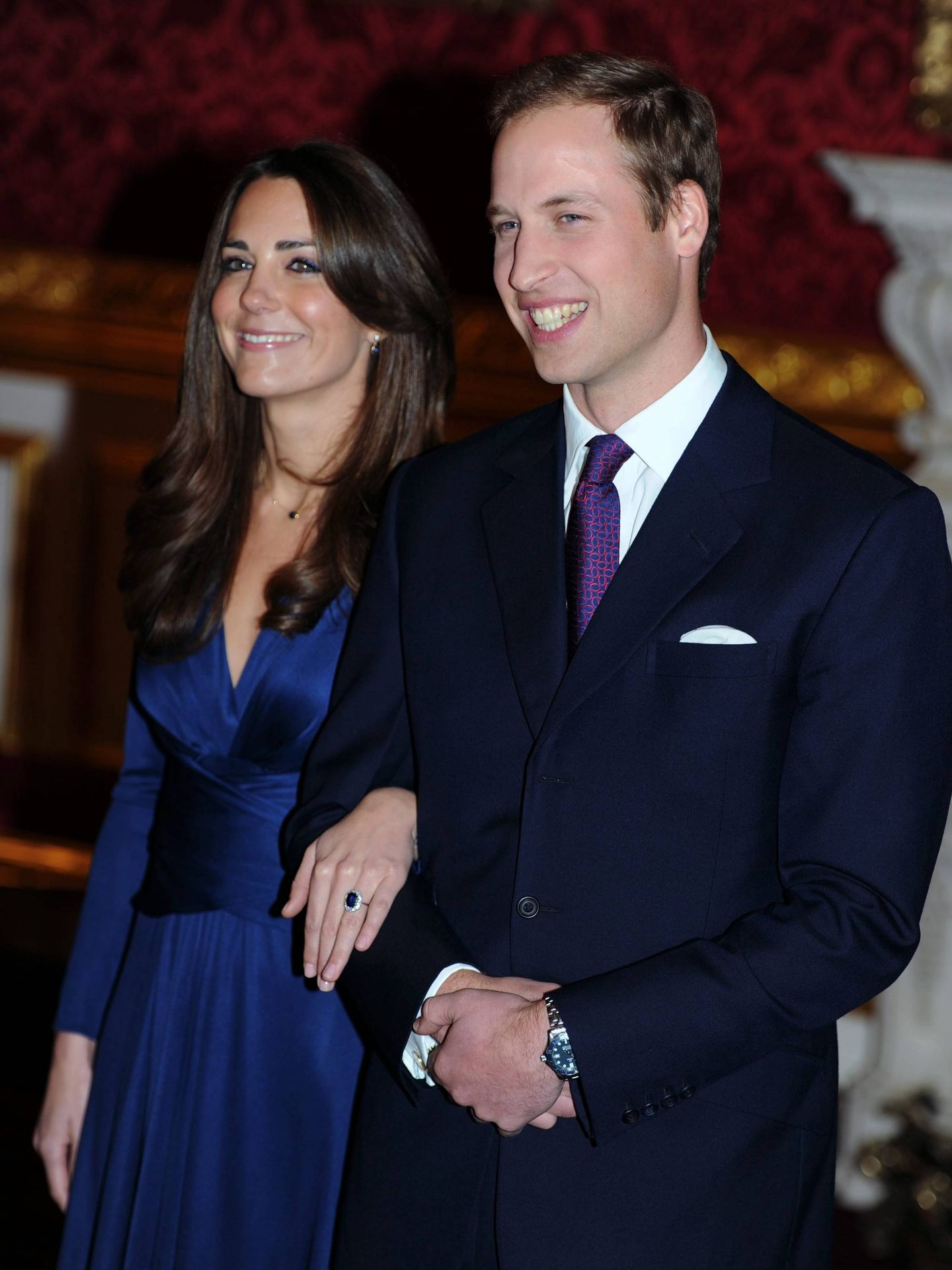 El príncipe Guillermo y Kate Middleton anunciaron su compromiso en 2010. (Cordon Press)