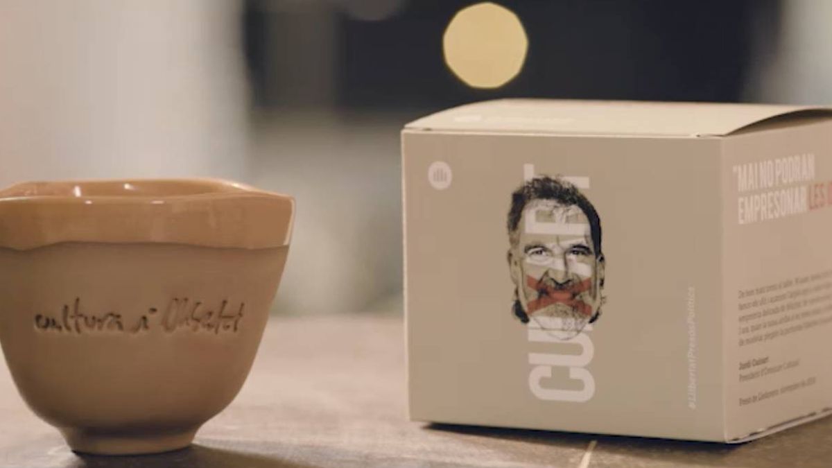 Cuixart hace negocio en Lledoners: vende una taza hecha en prisión a 15 euros la unidad