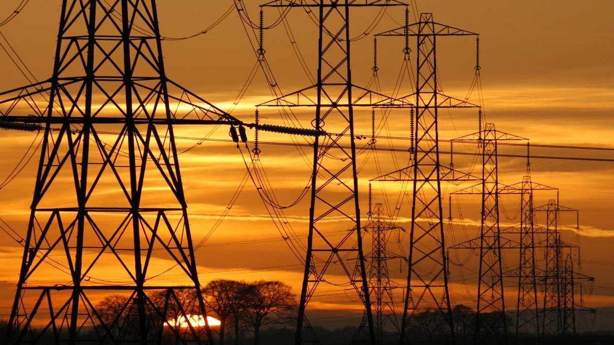 España empieza 2014 con el tercer precio más caro de la electricidad en Europa 