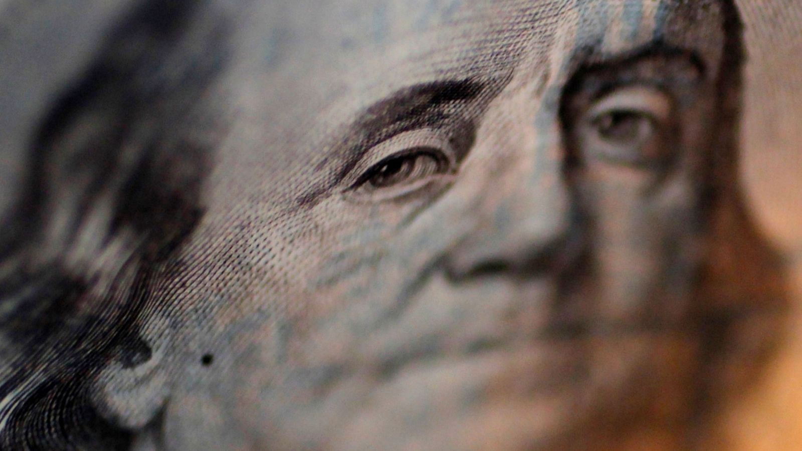Foto: Retrato de Benjamin Franklin en un billete de un dólar. (Reuters)