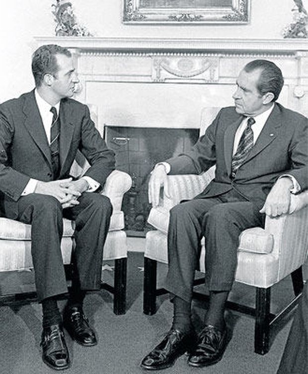 El entonces príncipe Juan Carlos junto a Richard Nixon (EFE)