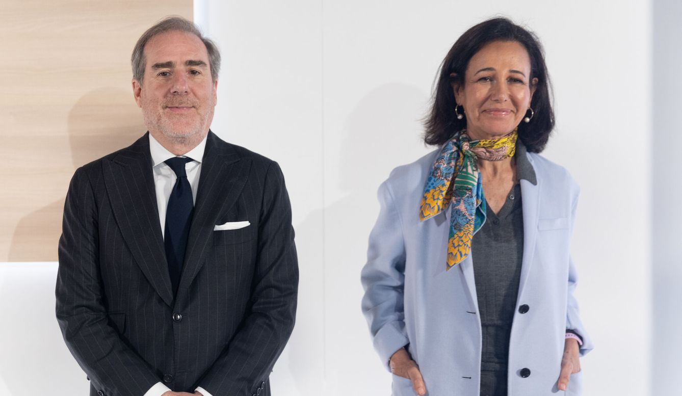 La presidenta de Banco Santander, Ana Botín (d), y el consejero delegado, Héctor Grisi (i), en la presentación de los resultados de 2023. (Europa Press/Eduardo Parra)