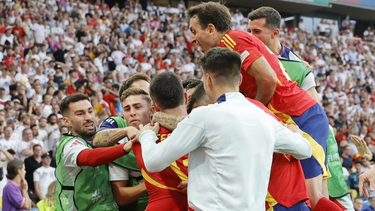 Foto del ¡Viva España! Un gol histórico de Mikel Merino en la prórroga jubila a Toni Kroos (2-1)