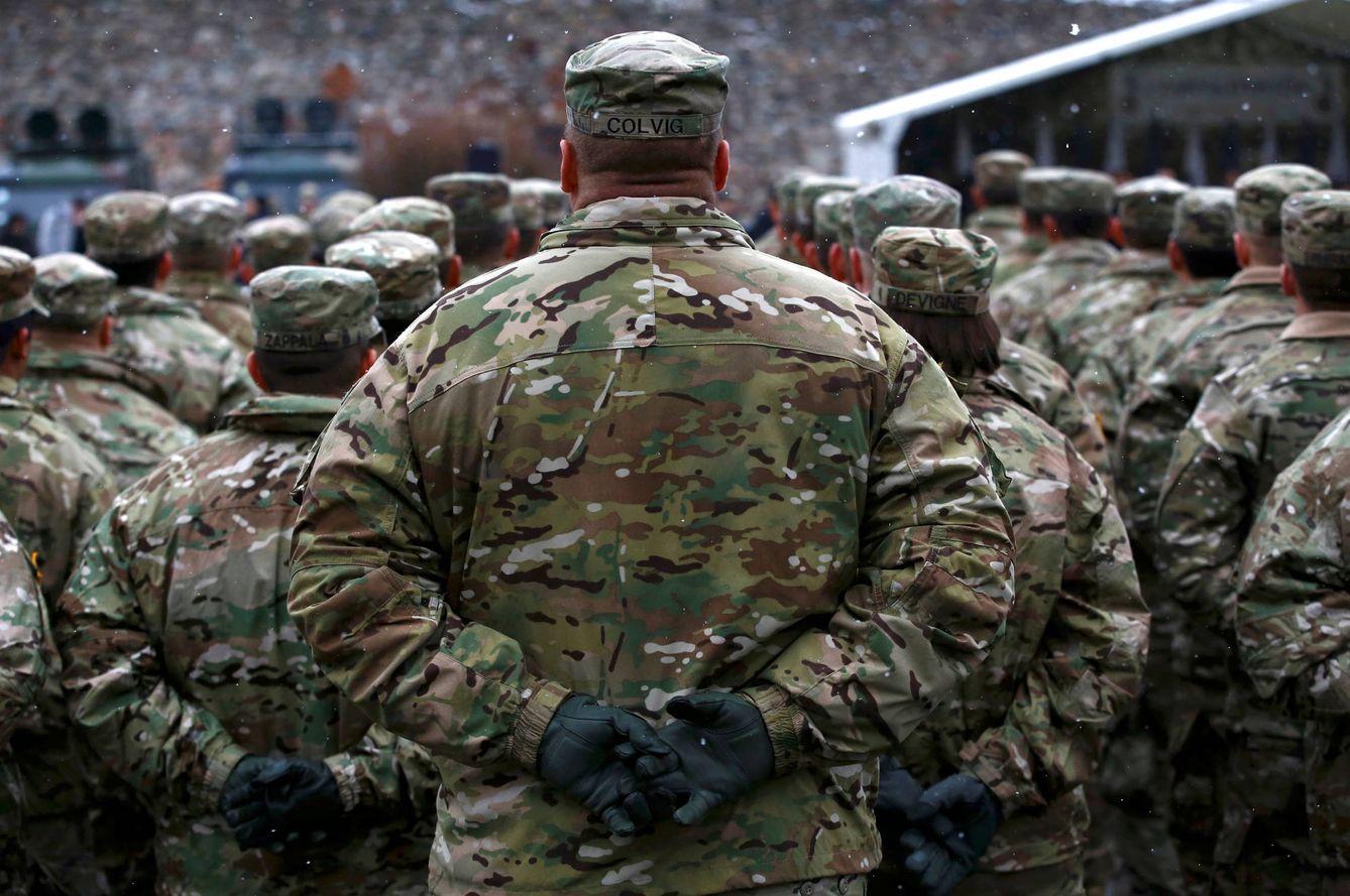 Un soldado estadounidense durante una ceremonia de bienvenida a un contingente de la OTAN en Zagan, Polonia (Reuters).
