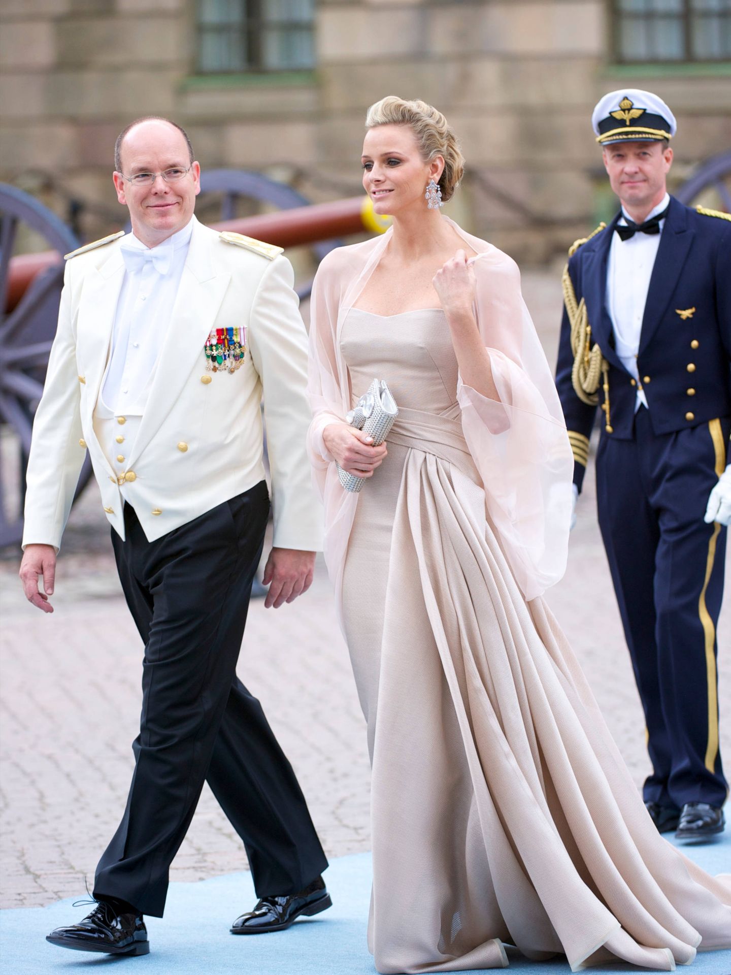 El príncipe Alberto y su por entonces novia Charlène. (Limited Pictures)