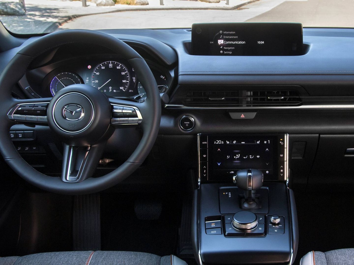 Al actualizar el software del sistema Mazda Connect se optimizan funcionalidades como navegación, telefonía o sonido.