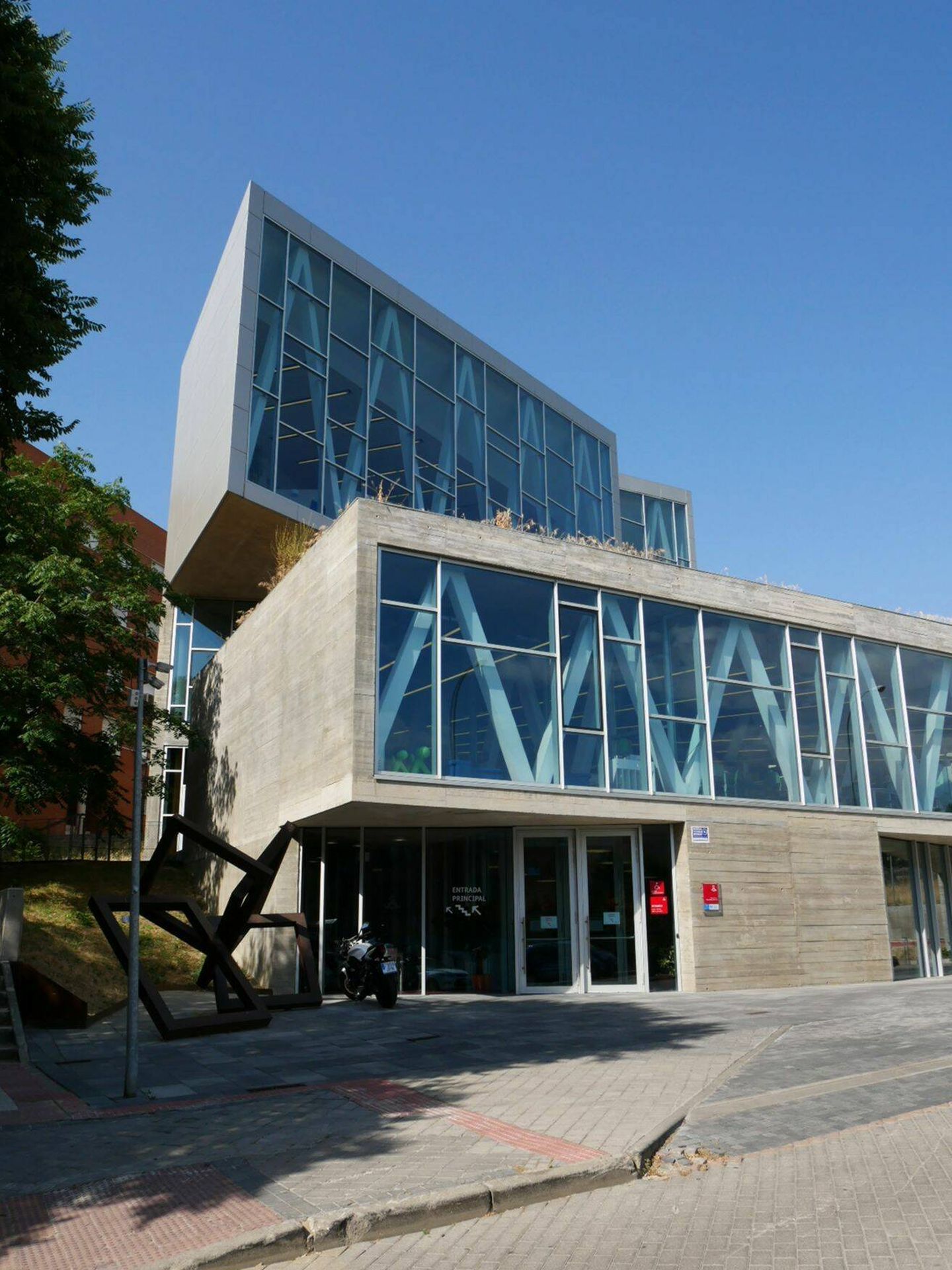 Biblioteca de Ana María Matute. (Madrid Film Office)