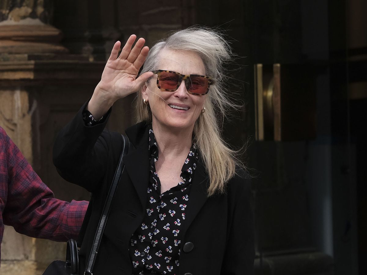 Foto: Meryl Streep llega a Oviedo. (EFE/Paco Paredes)