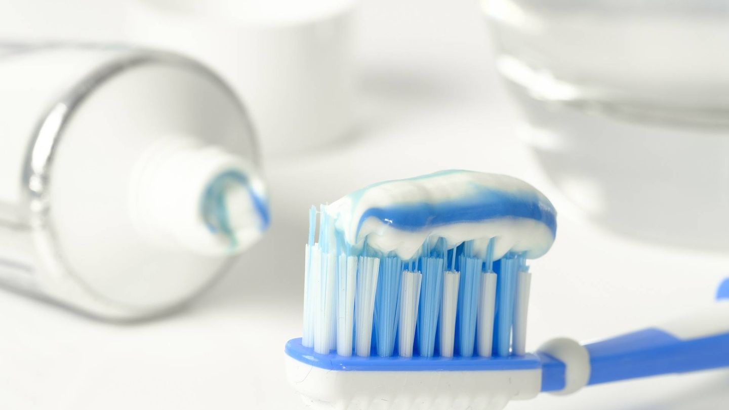 Hay que prestar atención a los ingredientes de la pasta de dientes (Foto: Pixabay)