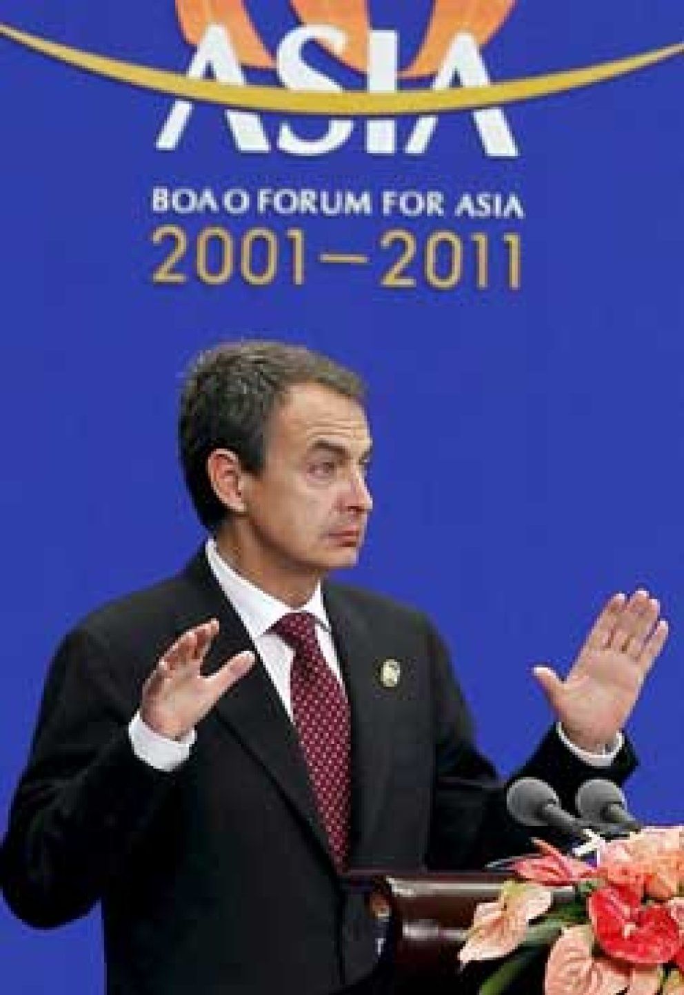 Foto: Zapatero garantiza que el apoyo de China dará frutos en la deuda y en las cajas