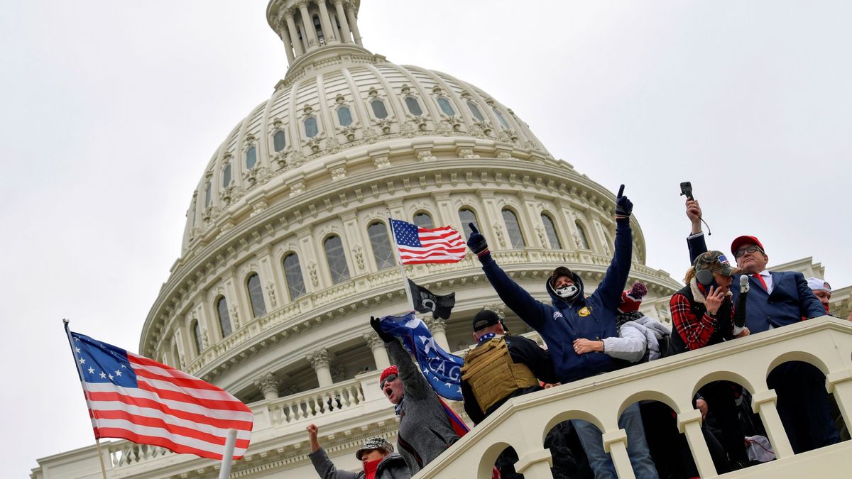 ¿Fue el asalto al Capitolio una amenaza a la democracia? Qué creen los votantes de EEUU