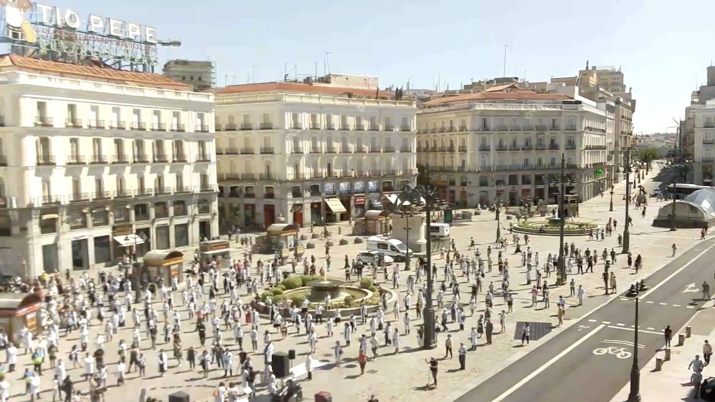 Vista general de la Puerta del Sol. (Skyline Webcams)