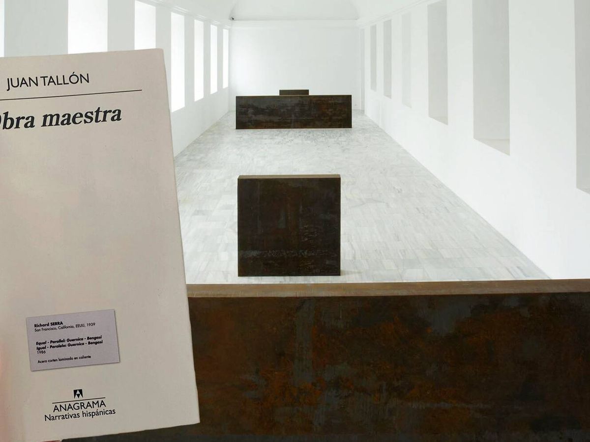 Foto: 'Obra maestra', de Juan Tallón y la escultura desparecida de Richard Serra