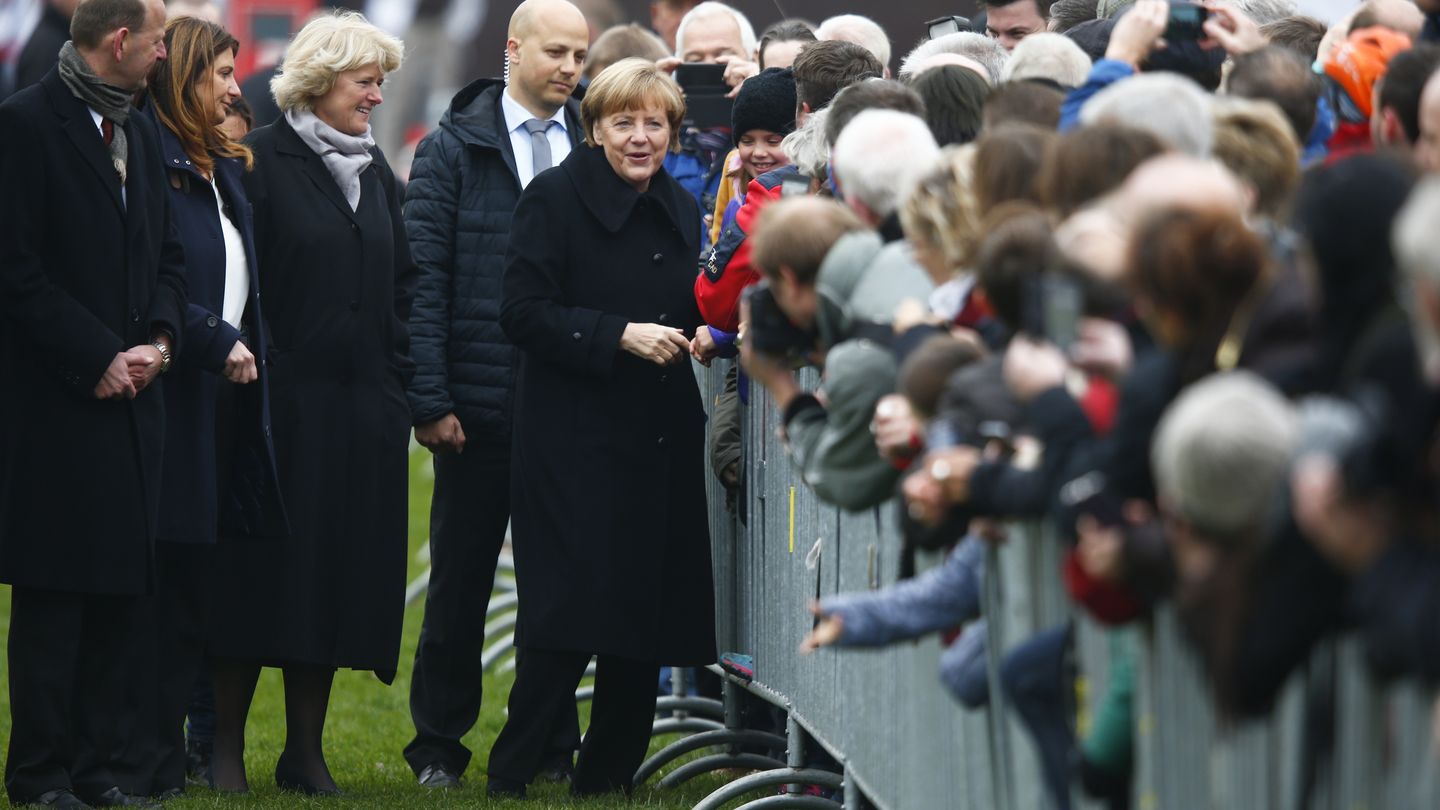 La canciller Angela Merkel durante el aniversario de la caída del Muro, en Berlín (Reuters).