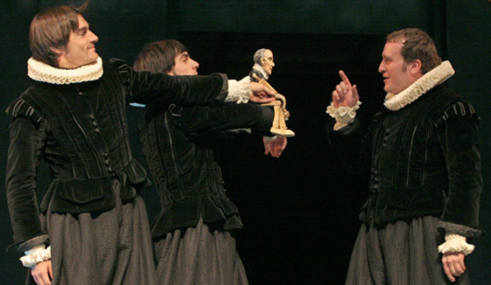 Foto: El Teatro Pavón acoge 'Viaje al Parnaso', una mirada teatral al único  poema de Cervantes