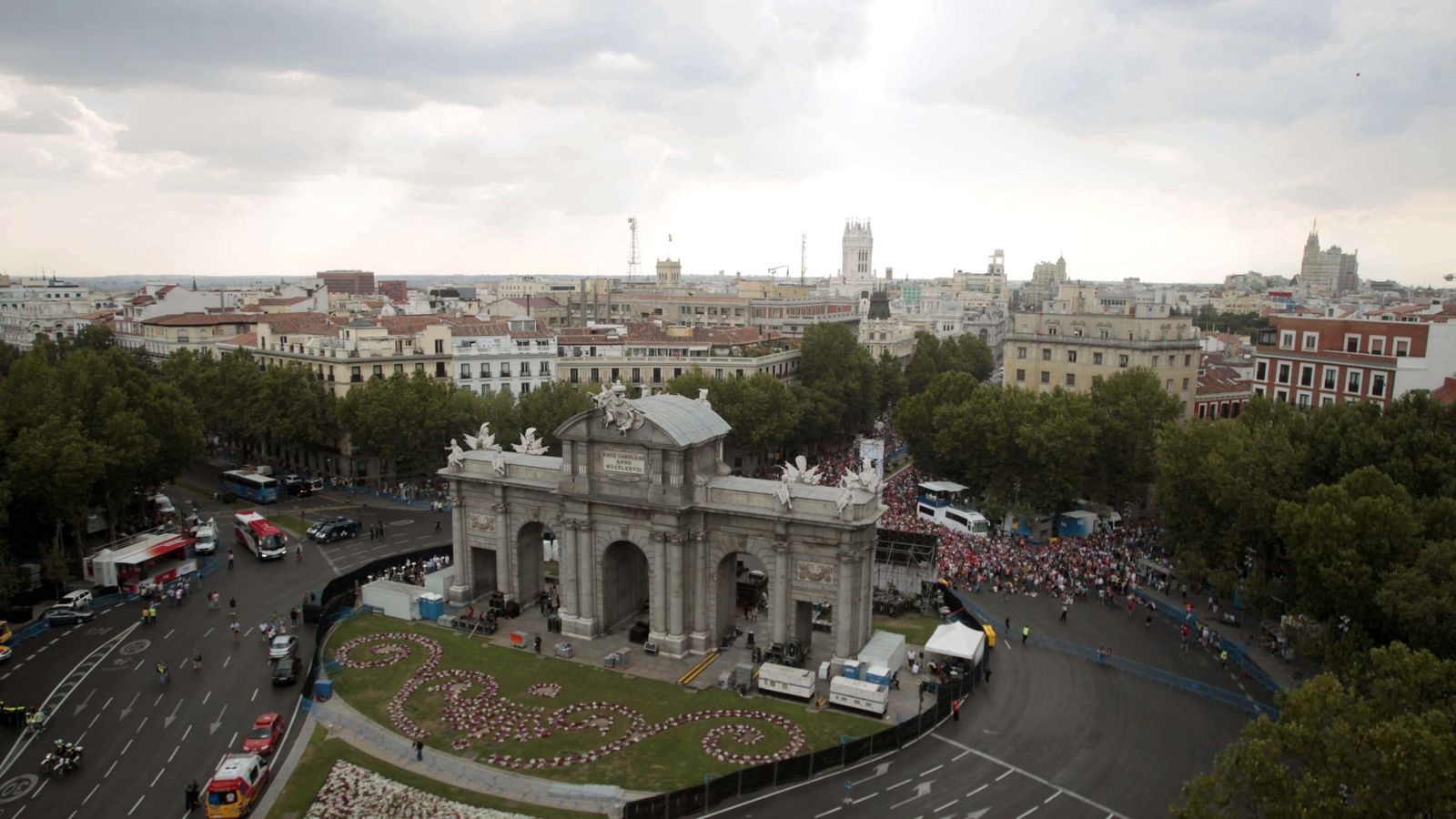 Foto: Vista de la Puerta de Alcalá desde el edificio de Plaza de la Independencia, 6.