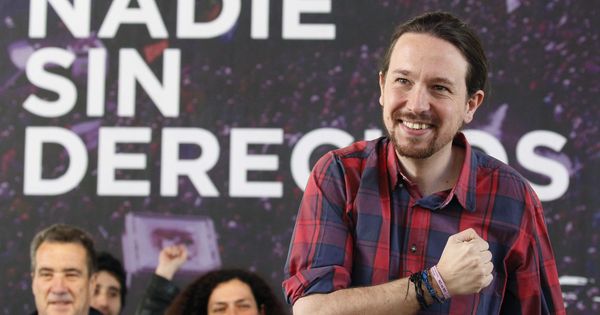 Foto: El secretario general de Podemos, Pablo Iglesias, durante una asamblea de la plataforma Vamos! (EFE)