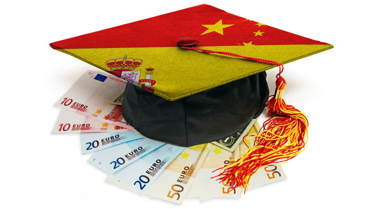 A cambio de euros, títulos universitarios a tutiplén para chinos que no hablan español 