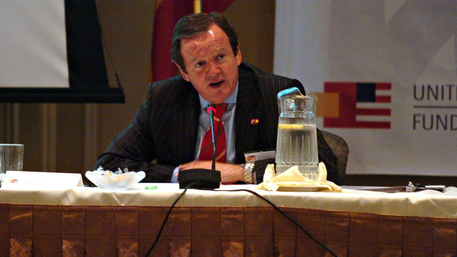 Foto: Jesús Salazar, en mayo de 2008, durante una conferencia en Houston (EEUU) cuando aún era presidente de SOS Cuétara. (EFE)