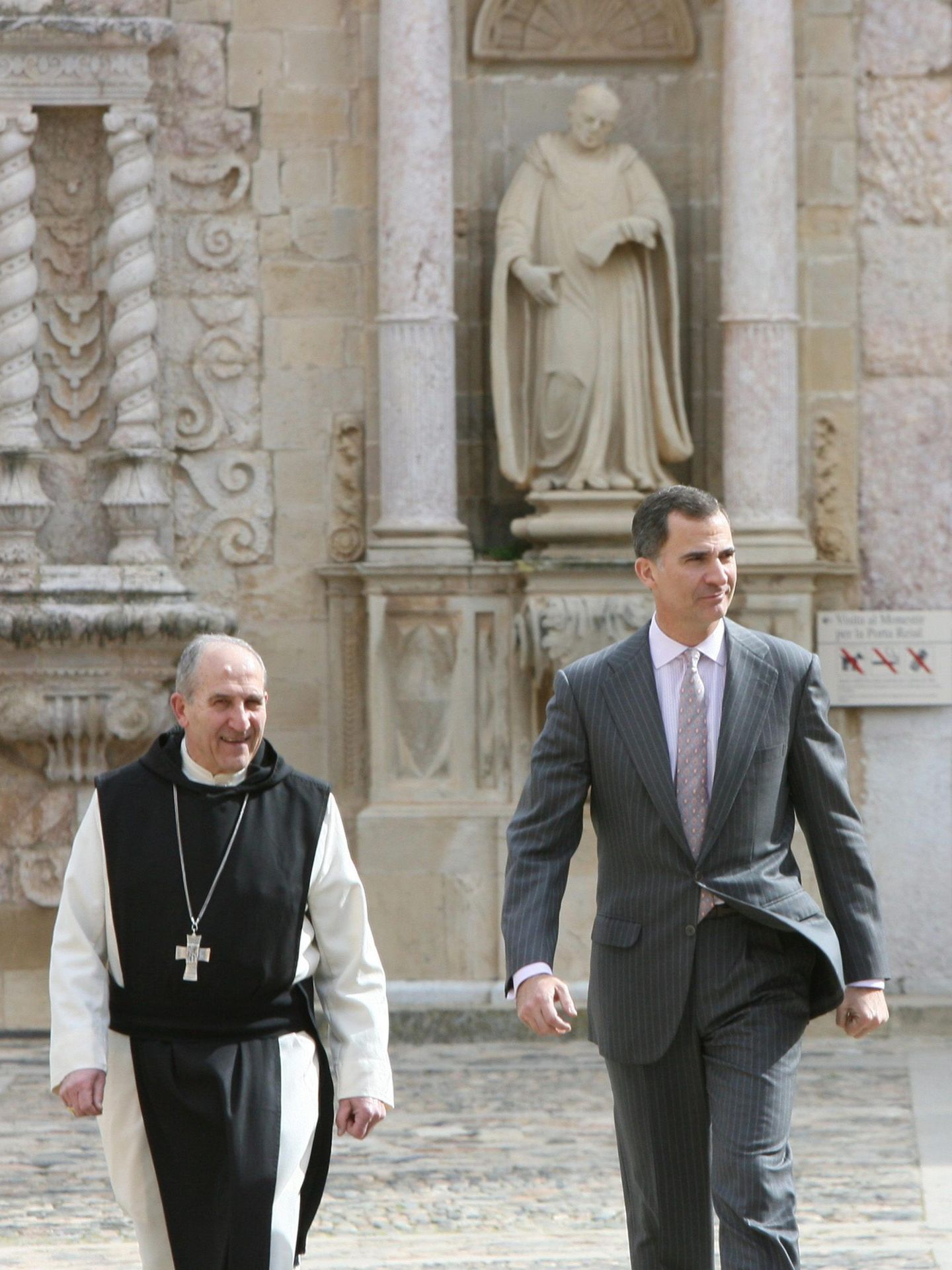 El Rey, entonces Príncipe de Asturias, en una visita a Poblet en 2014 (EFE)