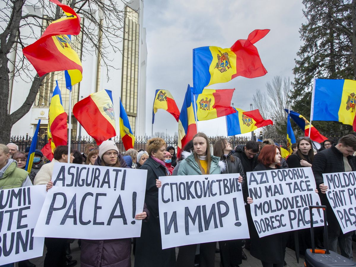 Foto: Protesta contra el Gobierno moldavo en Chisináu. (EFE/Dumitru Doru)