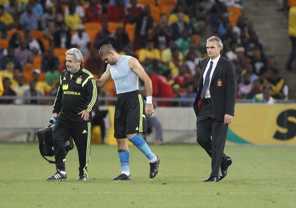 Foto: Valdés en el momento en el que caía lesionado.