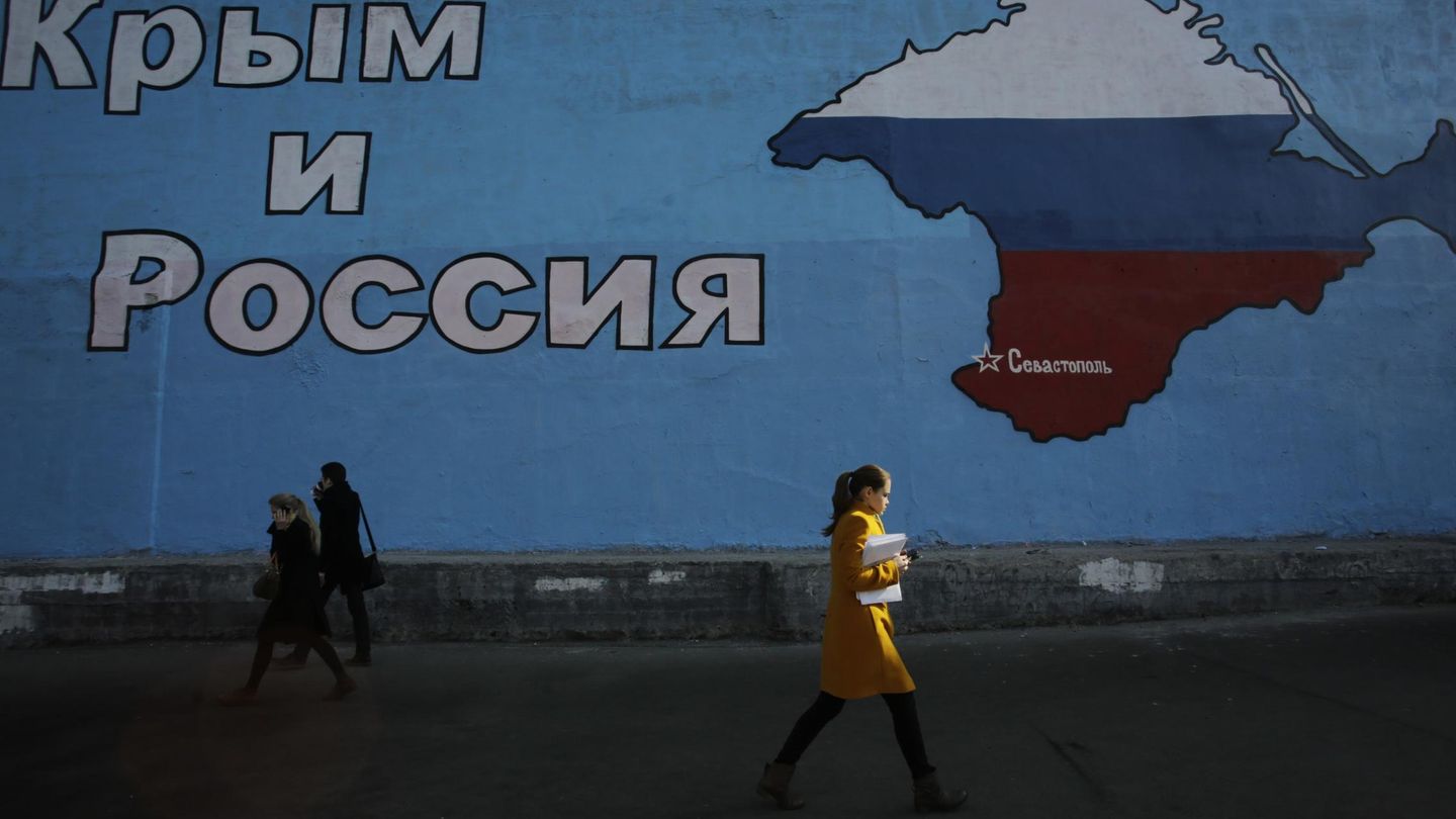 Mapa de Crimea con los colores rusos para apoyar su anexión por Moscú. (Reuters)
