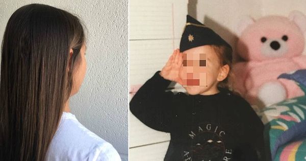Foto: Begoña de espaldas (i) y de niña, posando como militar (d)