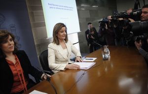 Báñez adjudica a Accenture un contrato millonario contra el fraude