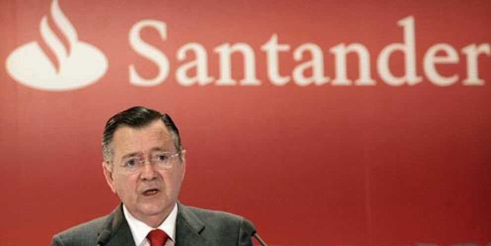 Foto: El Gobierno se asegura que Sáenz pueda seguir al frente del Santander tras el indulto