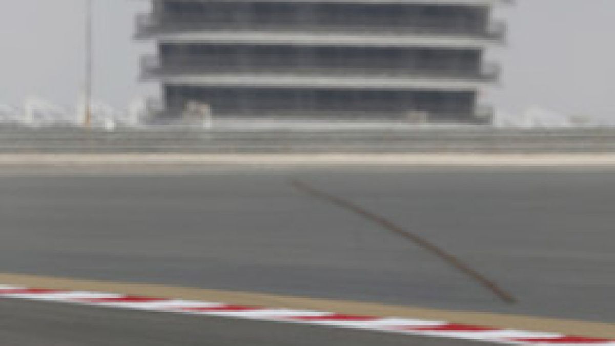 Raikkonen y Red Bull hacen sombra a Ferrari en los libres del viernes