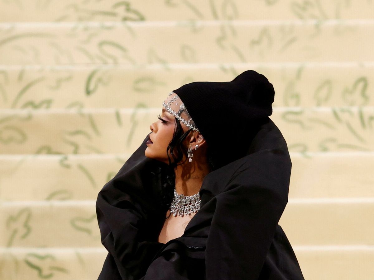 Foto: Rihanna, en su entrada al MET. (Reuters)