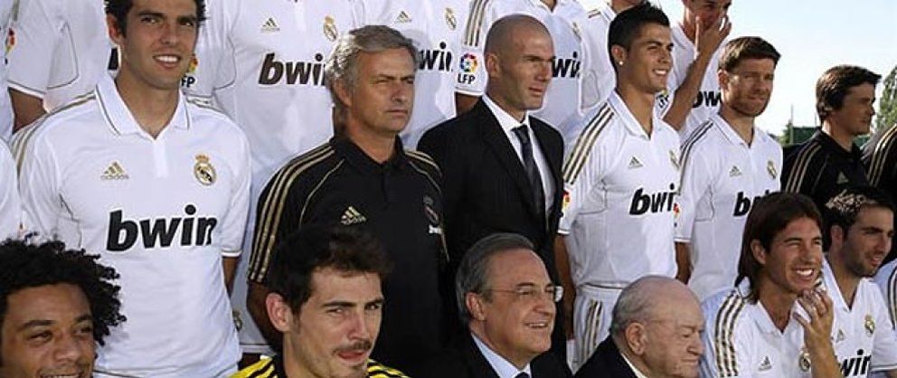 Foto: Zidane da un paso atrás y desaparece de la foto oficial y del día a día del Real Madrid