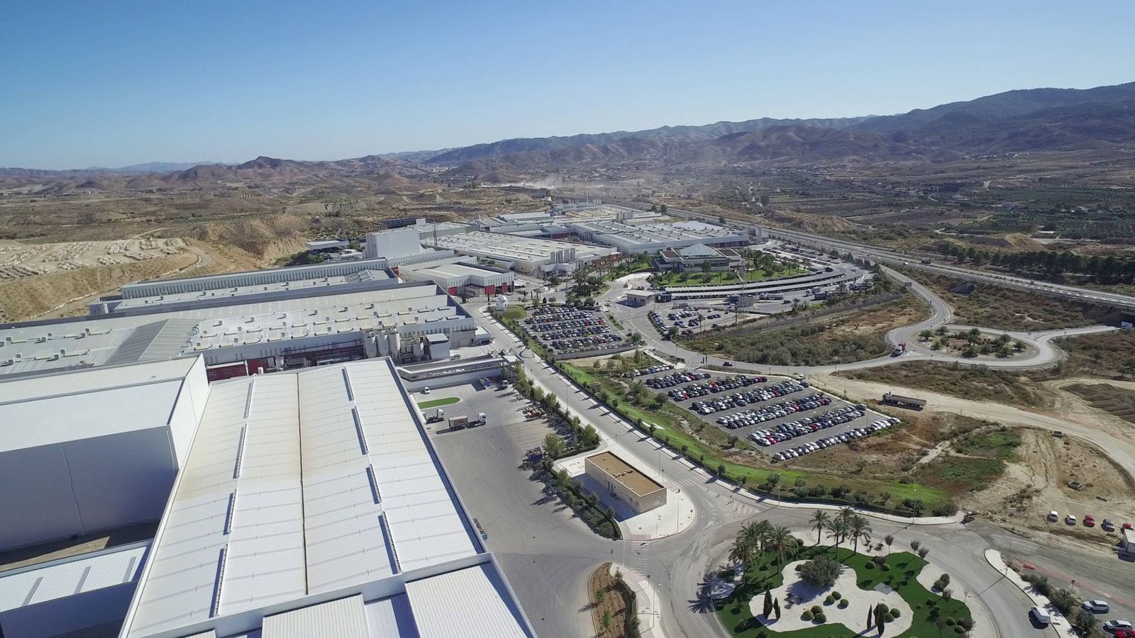Foto: Vista aérea del megaparque industrial de Cosentino en Almería. (Foto: Cosentino)