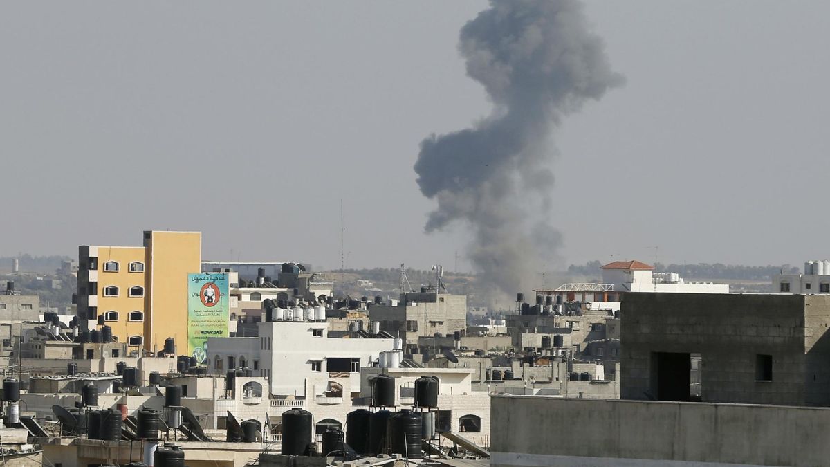 Israel reanuda los bombardeos sobre Gaza tras el disparo de cohetes desde la Franja
