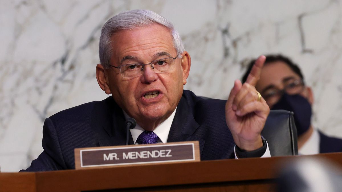 Un senador de EEUU pide a Albares y Borrell más contundencia con Cuba y Venezuela