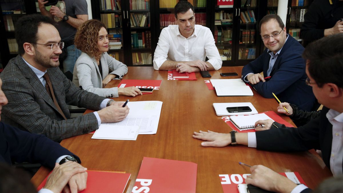 El PSOE recurre a los alcaldes del cambio para presionar a Iglesias: "Escucha a Carmena"