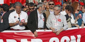 Los sindicatos desafían a Rajoy con decenas de miles de manifestantes en la calle