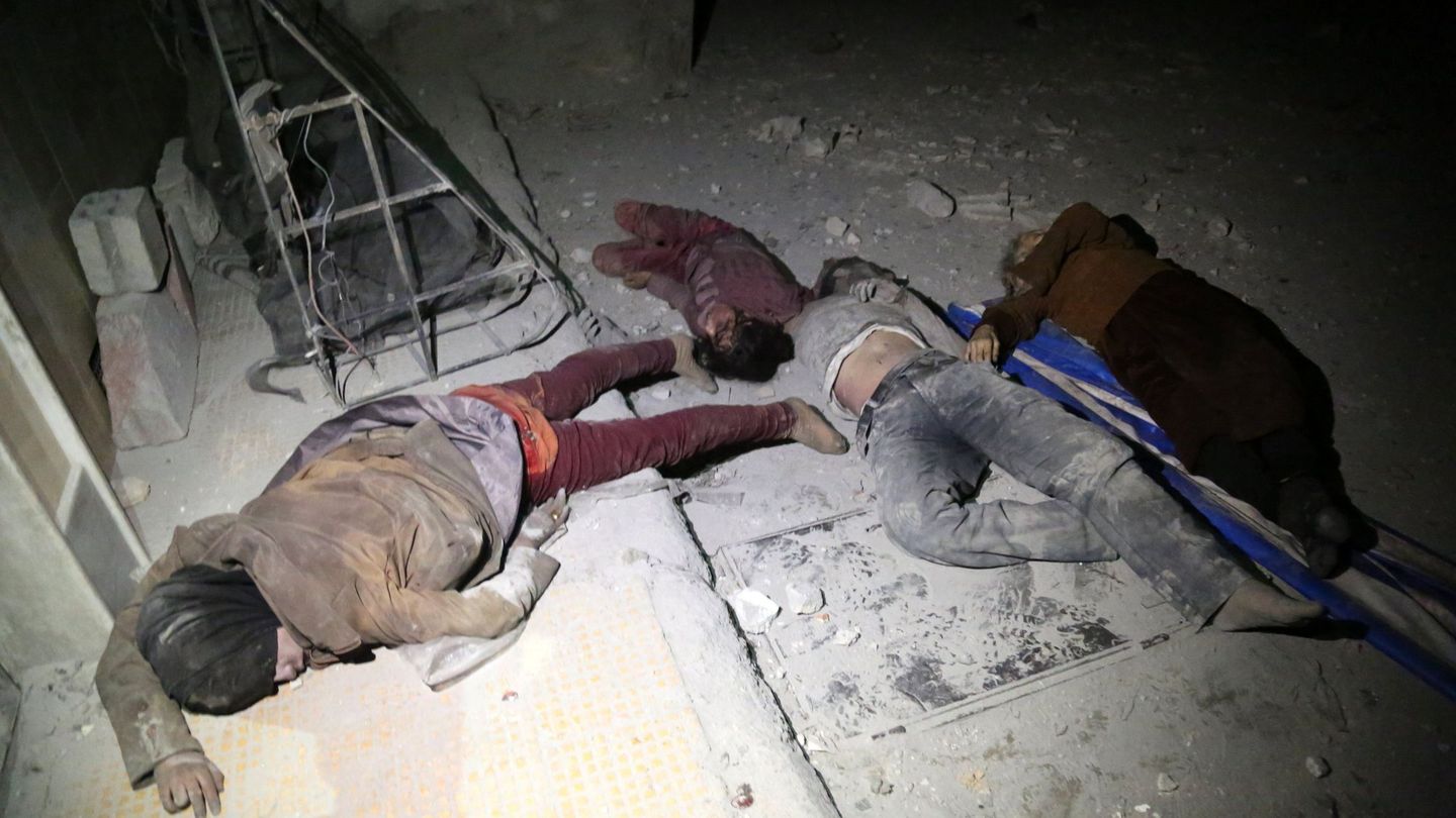 Muertos en un presunto ataque químico en Duma, Siria, el 7 de abril de 2018. (EFE)