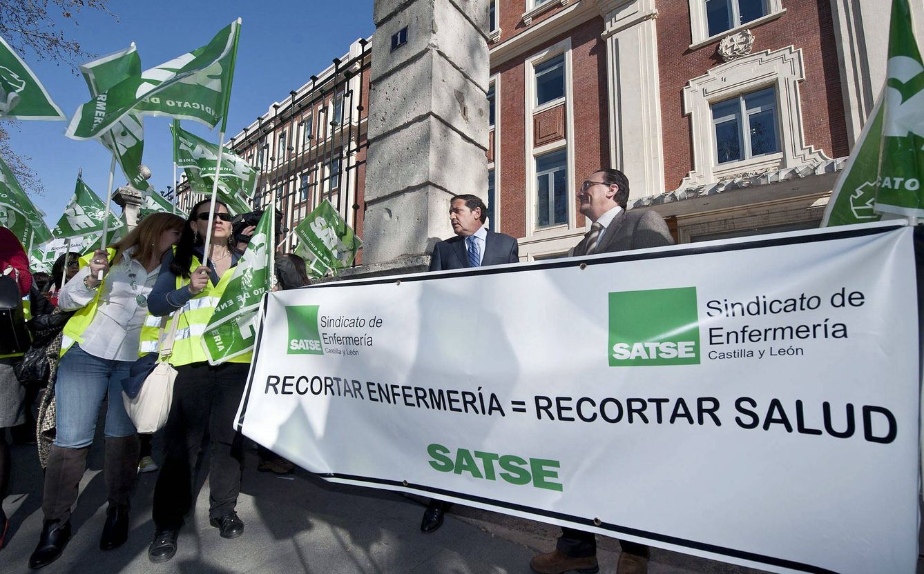 Una manifestación del Sindicato de Enfermería (SATSE)en Valladolid. (EFE)