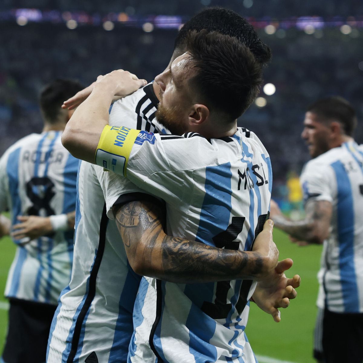 Messi guía a Argentina a los cuartos del Mundial en una exhibición total  contra Australia