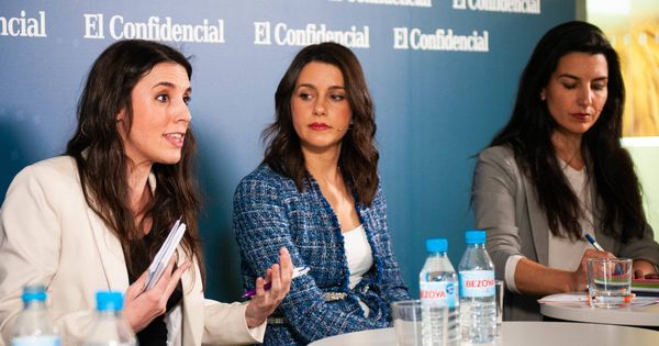 Foto: Irene Montero (i), Inés Arrimadas y Rocío Monasterio (d), en 'El debate de las políticas influyentes', en El Confidencial. (C. Castellón)