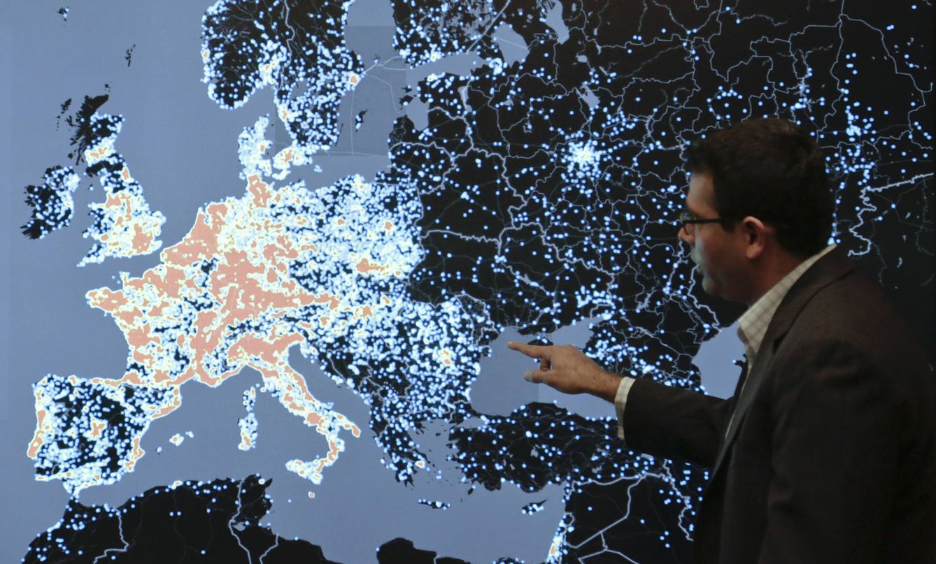 Un especialista en seguridad informática analiza el impacto de un ciberataque reciente en Europa. (Foto: Reuters)