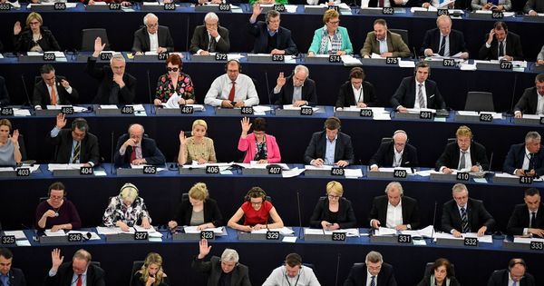 Foto: Imagen de archivo de una votación en el Parlamento Europeo. (EFE)